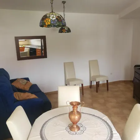 Casa Paquito, Apartment Manzanera